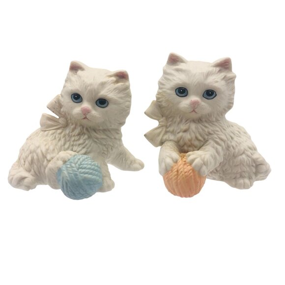 Homco Other - 2 Vtg Homco White Persian Kitten Figurines Yarn Balls Knitting Porcelain 1410